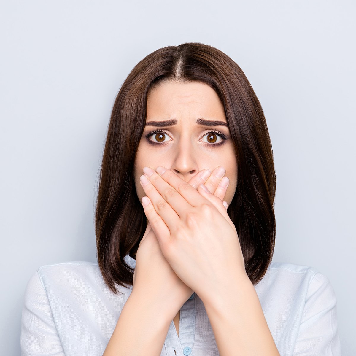 Lump in Throat & Voice Loss: Emotional Causes Explained